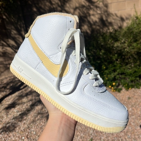 LIKE NEW! NIKE AIR FORCE Sculpt! - Picture 16 of 16